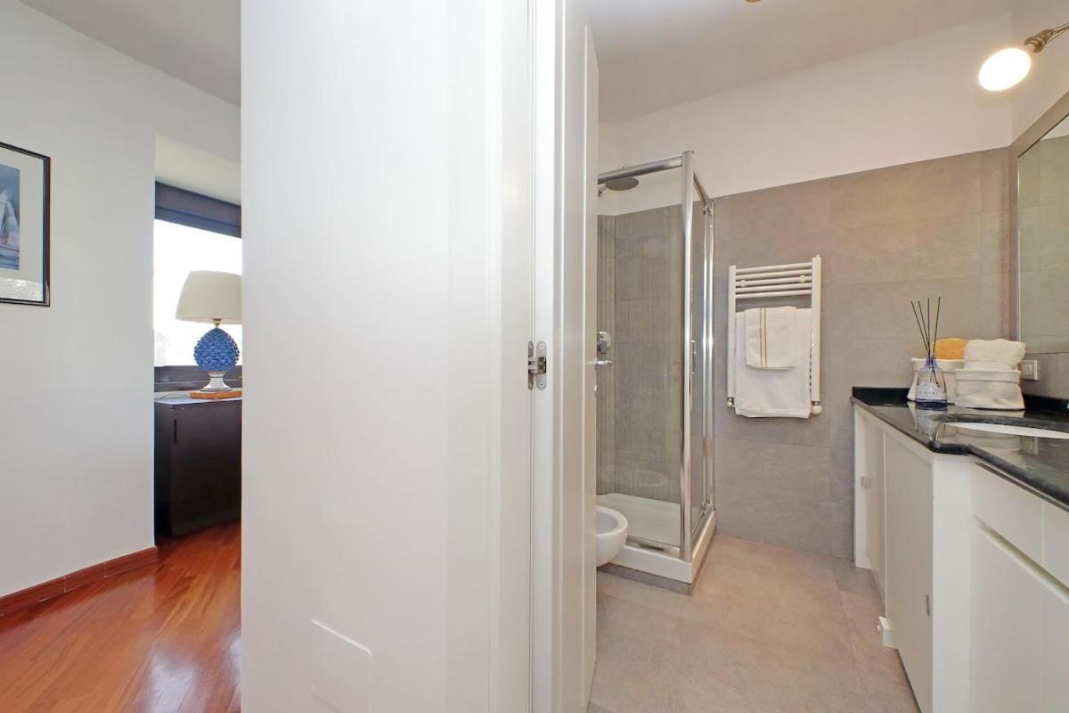 Residenza Belvedere Luxuryaparment-pool&balcony-jacuzzi-aircond-wifi Apartment